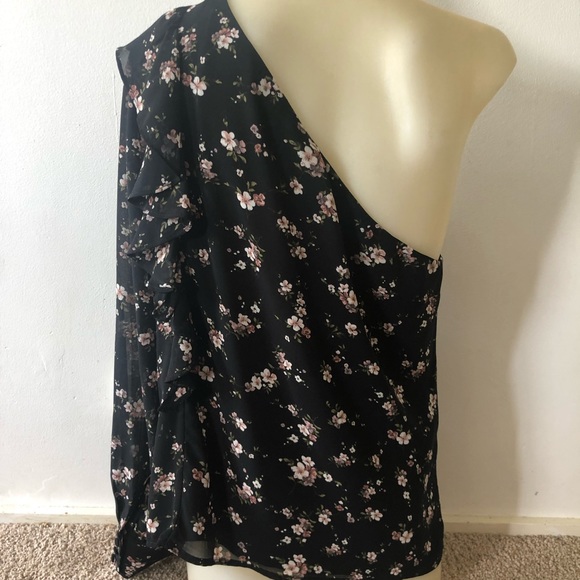 Bardot black floral one shoulder top size 12 - Picture 4 of 13